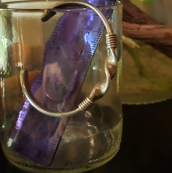 Indigenous Jewelry - Picture 8 of 8